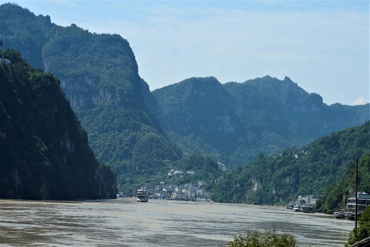 康辉旅游网<旅展><必发><惠享长江印象·三峡游轮>广州往返宜昌长江三峡重庆高动纯玩5天