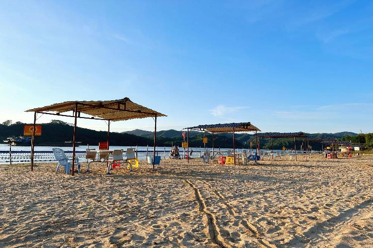 康辉旅游网【潇洒行】广州往返英德云海江湾碱泉公馆4天3晚、吃足7餐、浈阳峡小镇+大樟沙滩