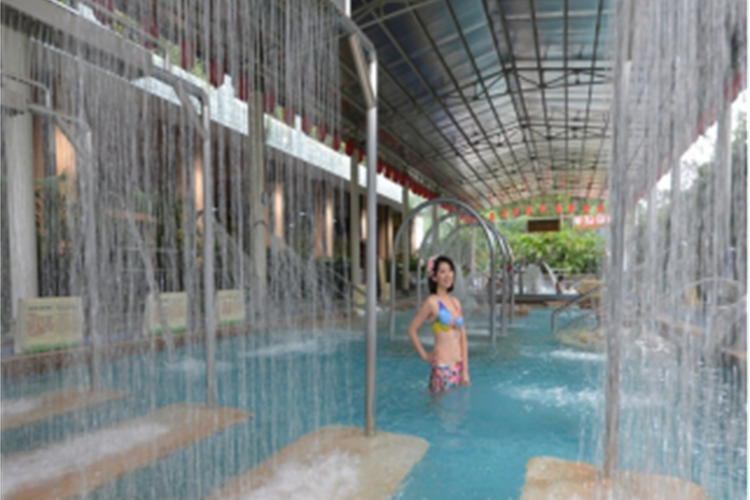 康辉旅游网【潇洒行】广州往返清远新银盏温泉度假村纯玩4天3晚，含3正3早；无限次温泉