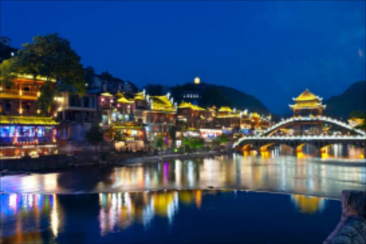 康辉旅游网<遇见>非铜梵响，贵州+湖南5天，梵净山+铜仁大峡谷+边城+矮寨+凤凰+乌江寨