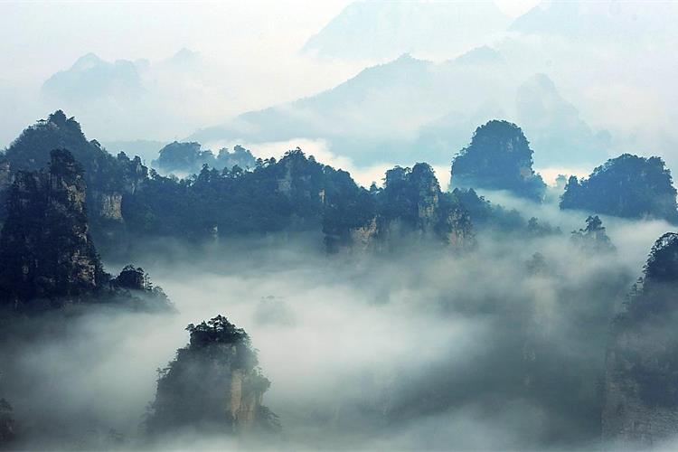 康辉旅游网GM5-6【湖南经典全景游-B线】韶山+张家界+凤凰高铁5天